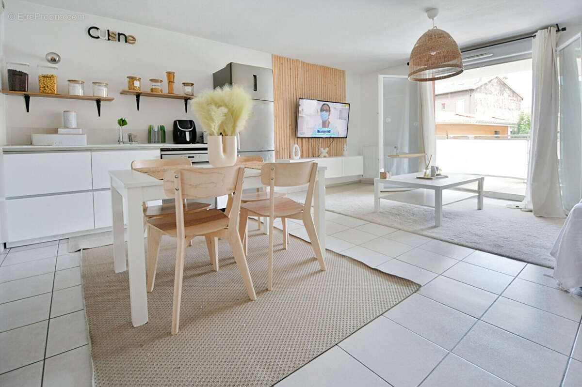 Appartement à VENISSIEUX