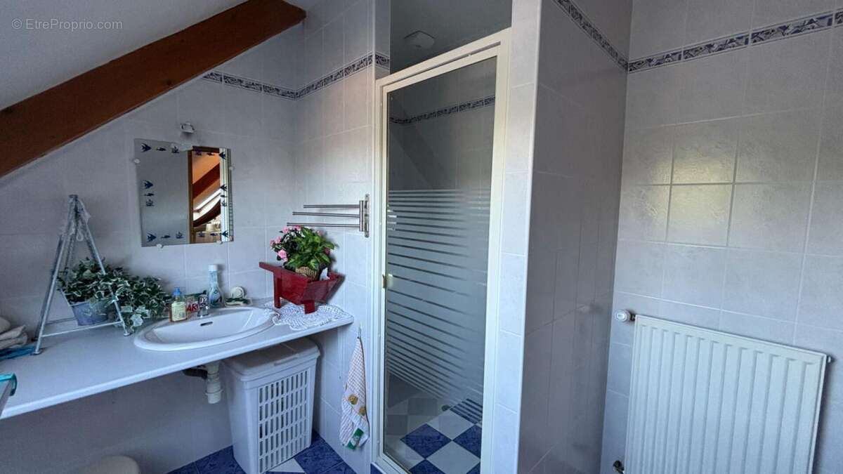 Maison à LA TURBALLE