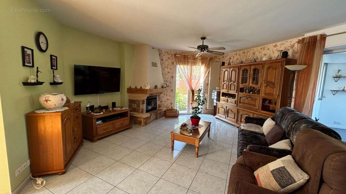 Maison à LA TURBALLE