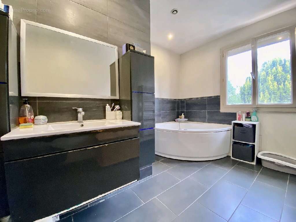 Maison à MITRY-MORY