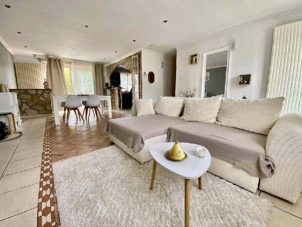 Maison à MITRY-MORY