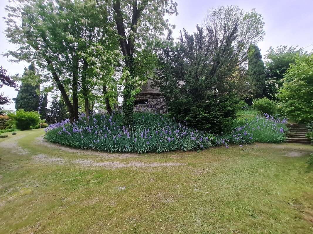 Maison à ROMANS-SUR-ISERE