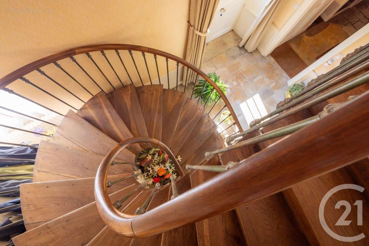 Maison à SAINT-PARRES-AUX-TERTRES