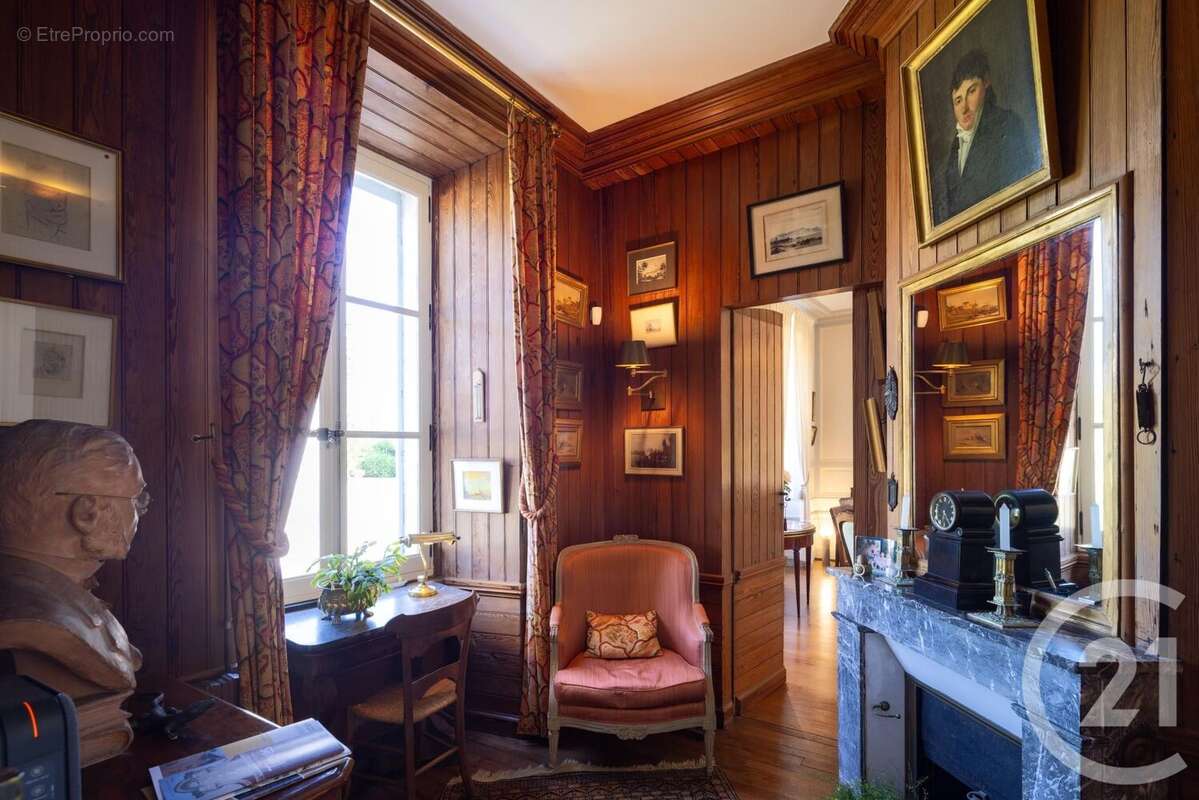 Maison à SAINT-PARRES-AUX-TERTRES