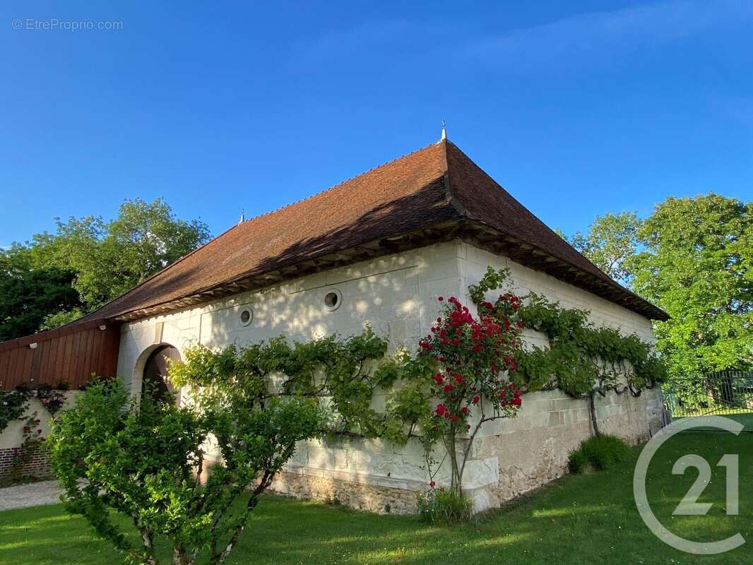Maison à SAINT-PARRES-AUX-TERTRES
