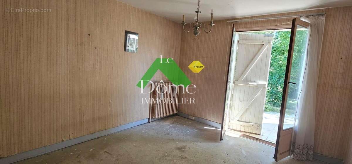 Maison à VILLENEUVE-LES-SABLONS