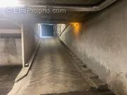 Parking à PARIS-16E