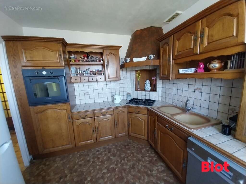 Maison à MINIAC-MORVAN