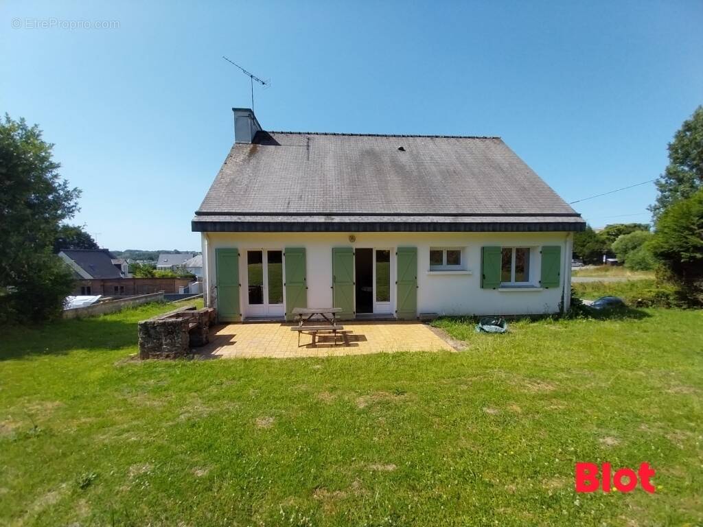 Maison à MINIAC-MORVAN