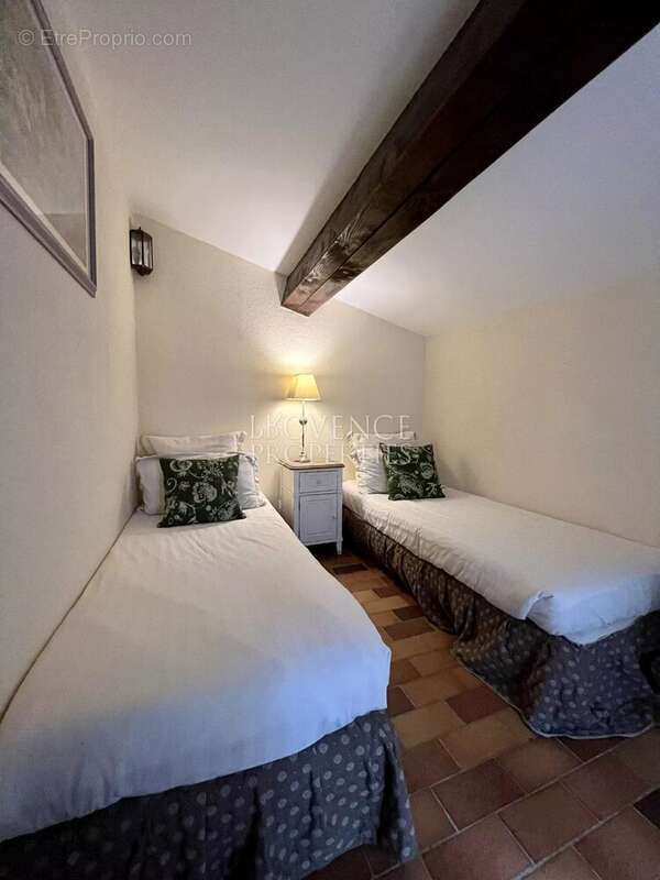 Maison à BESSE-SUR-ISSOLE