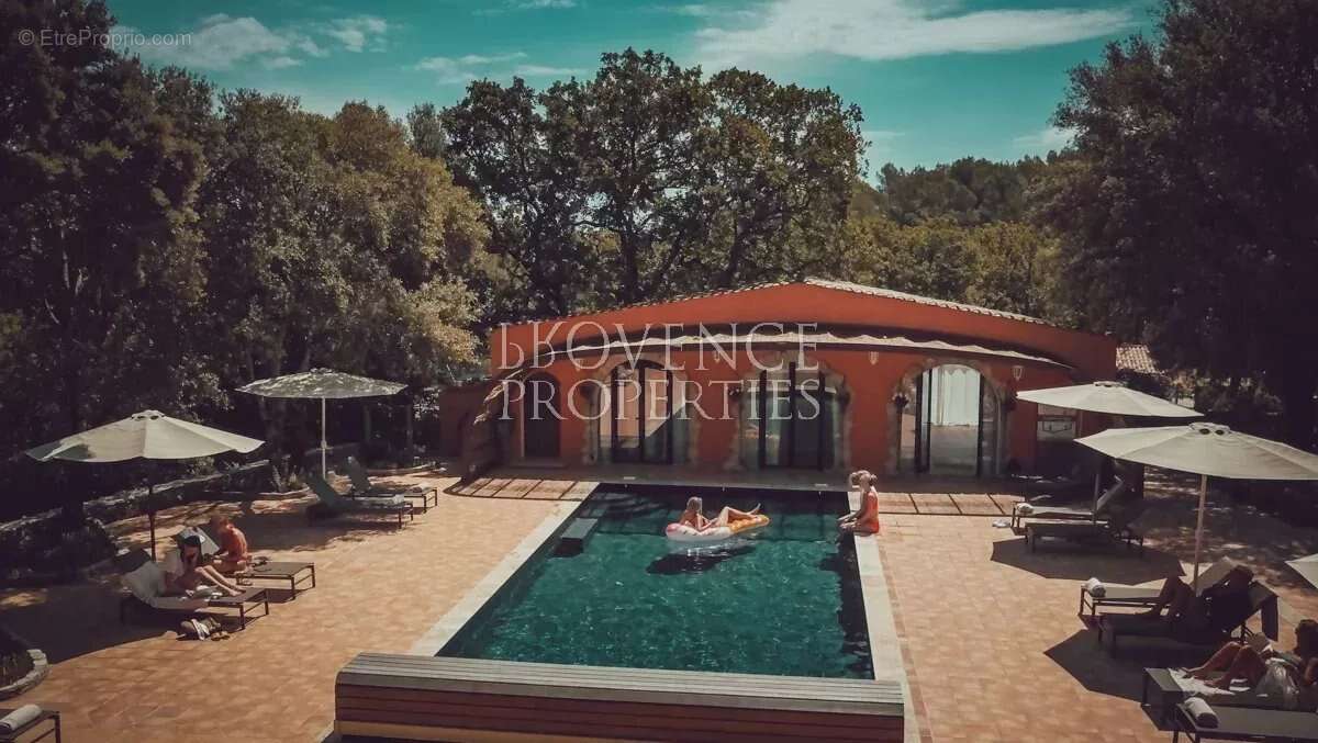 Maison à BESSE-SUR-ISSOLE