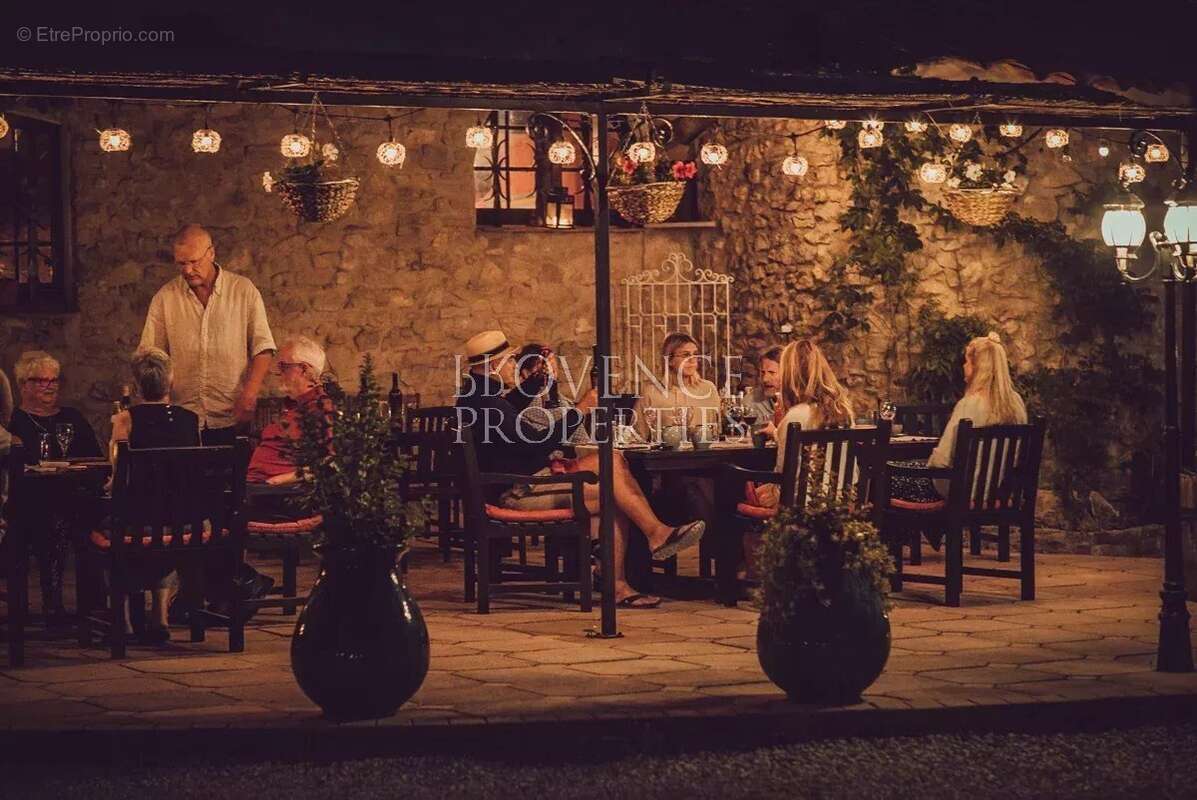 Maison à BESSE-SUR-ISSOLE