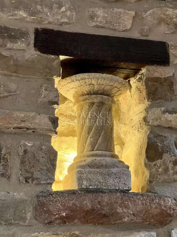 Maison à BESSE-SUR-ISSOLE