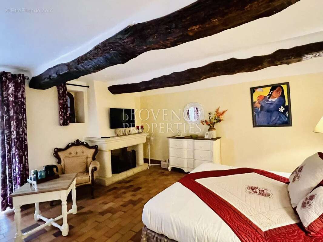 Maison à BESSE-SUR-ISSOLE