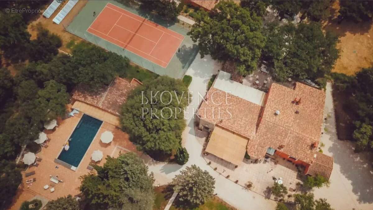 Maison à BESSE-SUR-ISSOLE