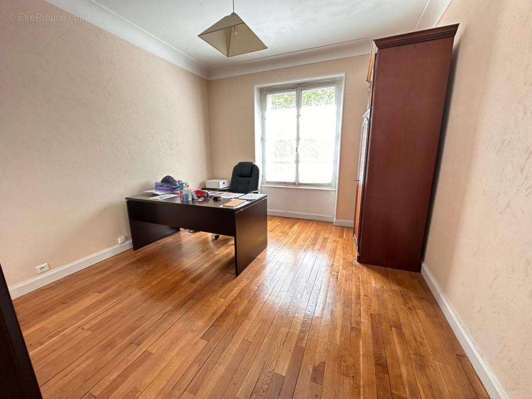 titre - Appartement à CHAMALIERES