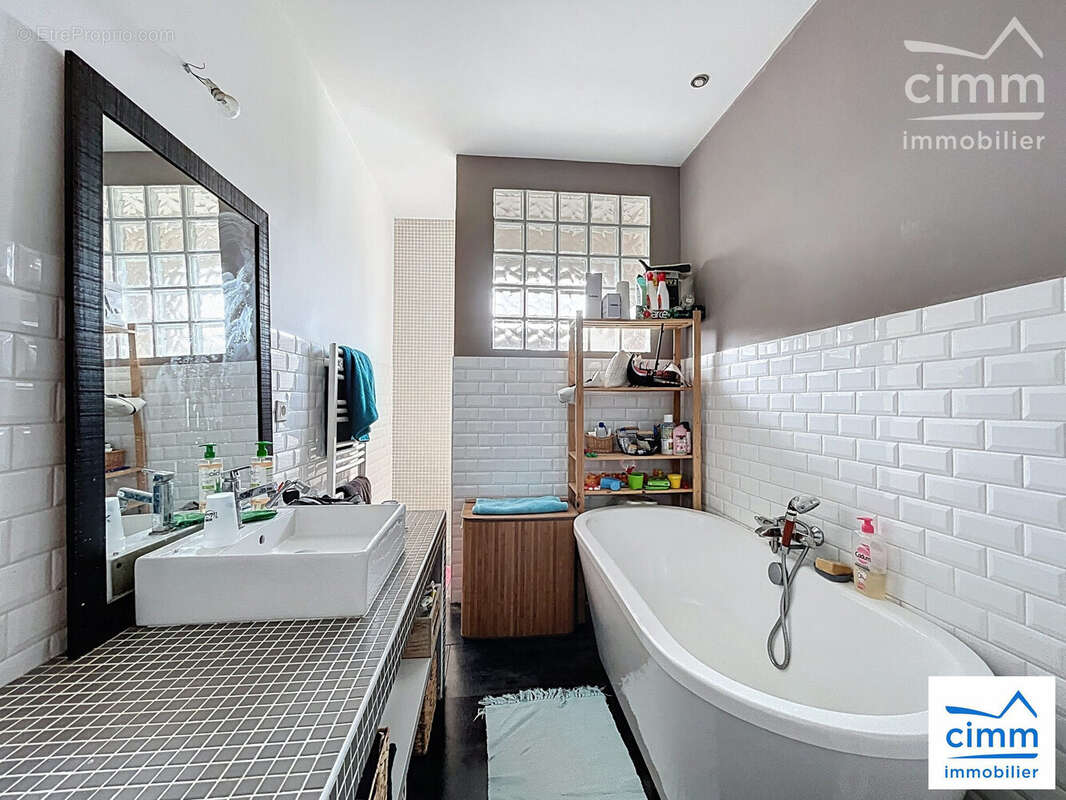 Maison à SAINT-GILLES