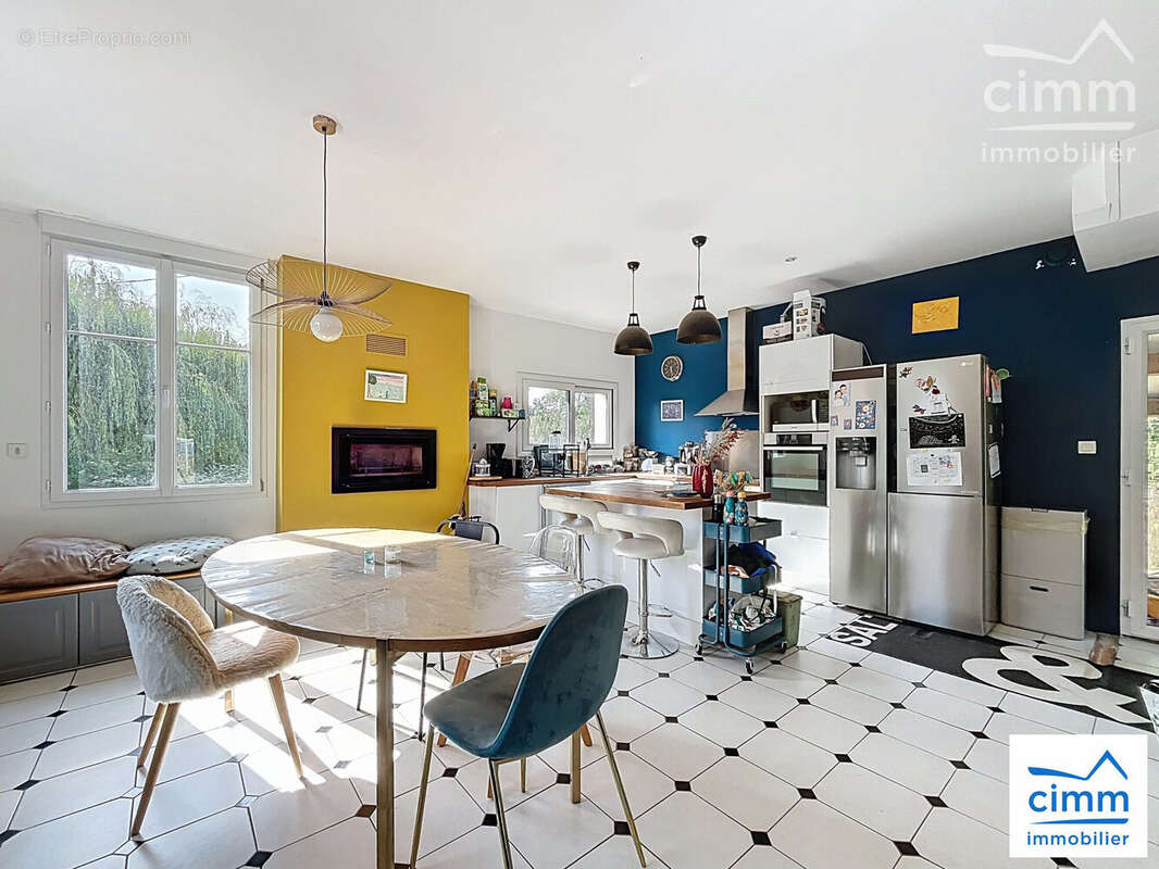 Maison à SAINT-GILLES