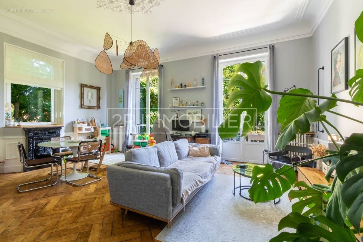 Appartement à DAMPMART