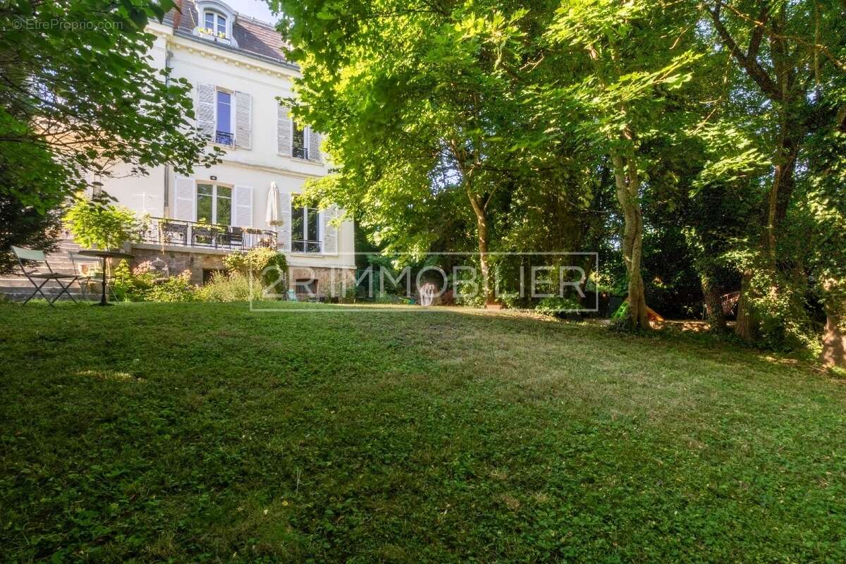 Appartement à DAMPMART