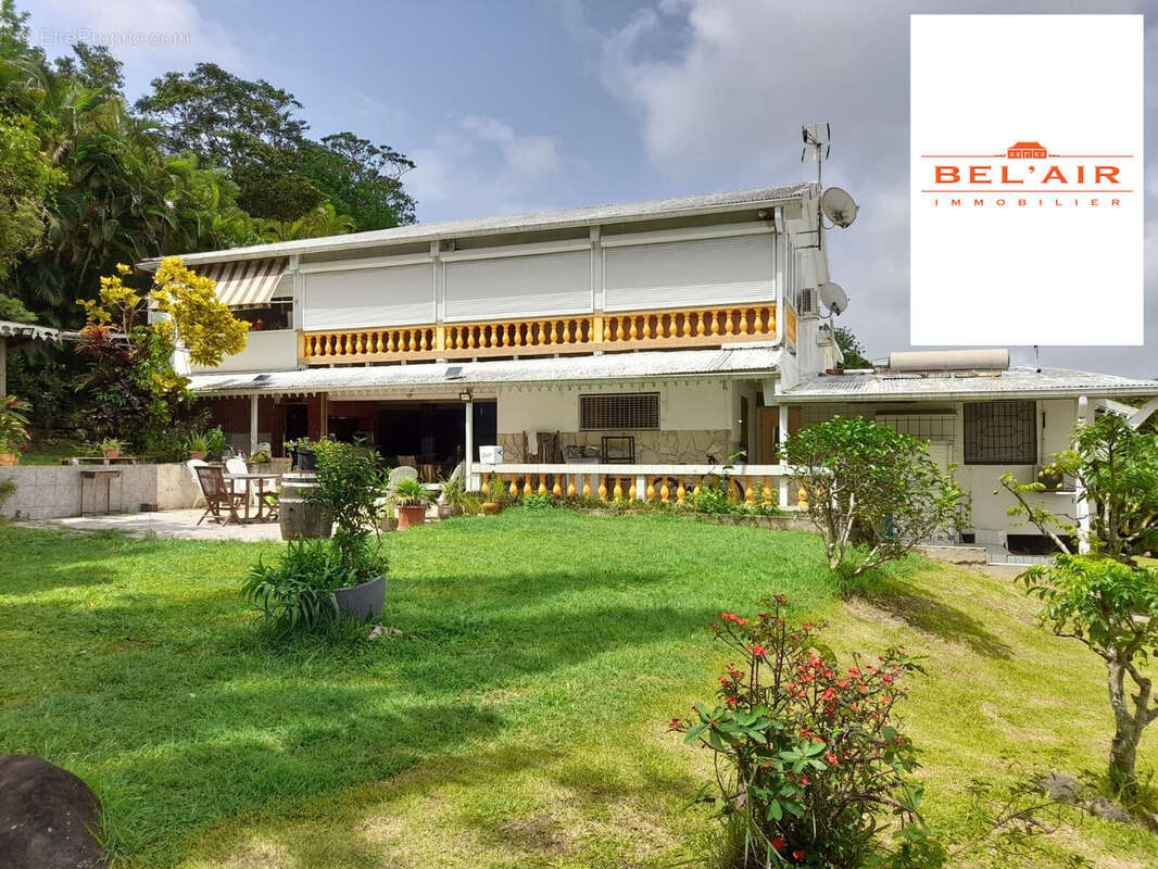 Maison à RIVIERE-SALEE