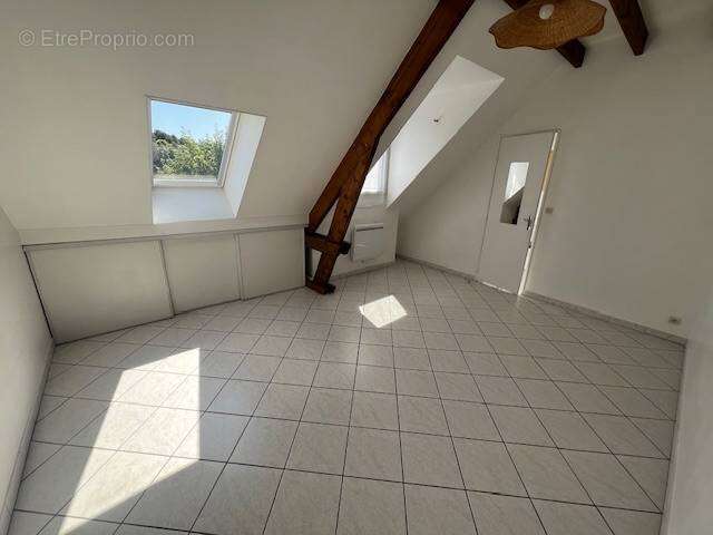 Appartement à EPERNON