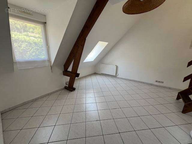 Appartement à EPERNON