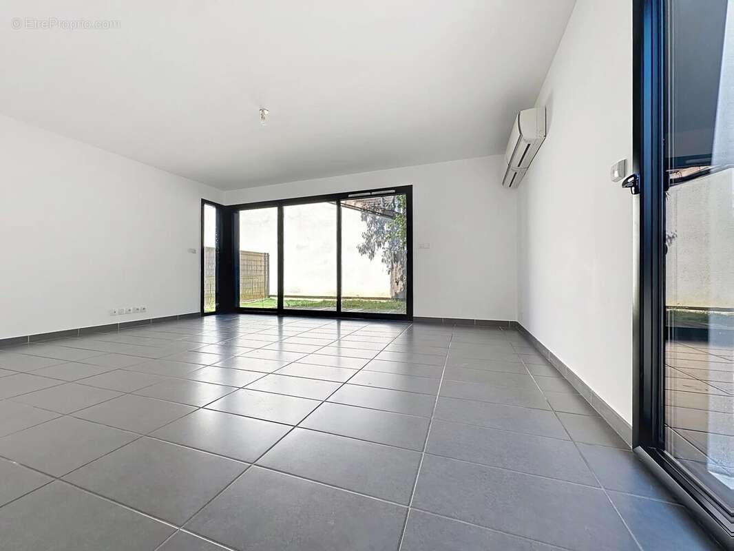 Maison à SAINT-ORENS-DE-GAMEVILLE