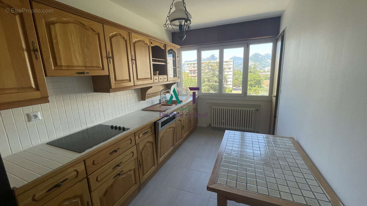 Appartement à ECHIROLLES