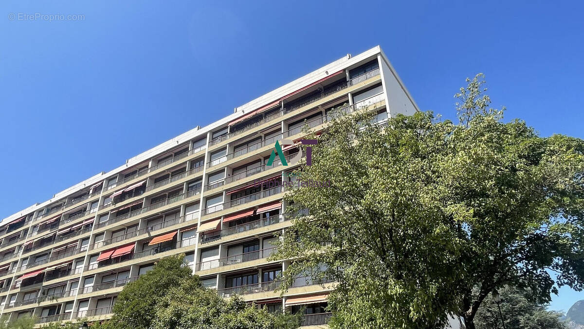 Appartement à ECHIROLLES