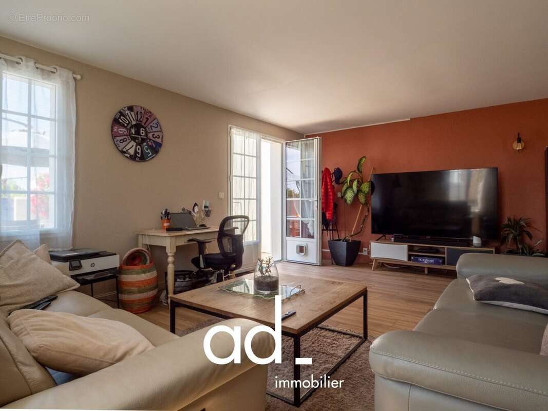 Maison à NIEUL-SUR-MER