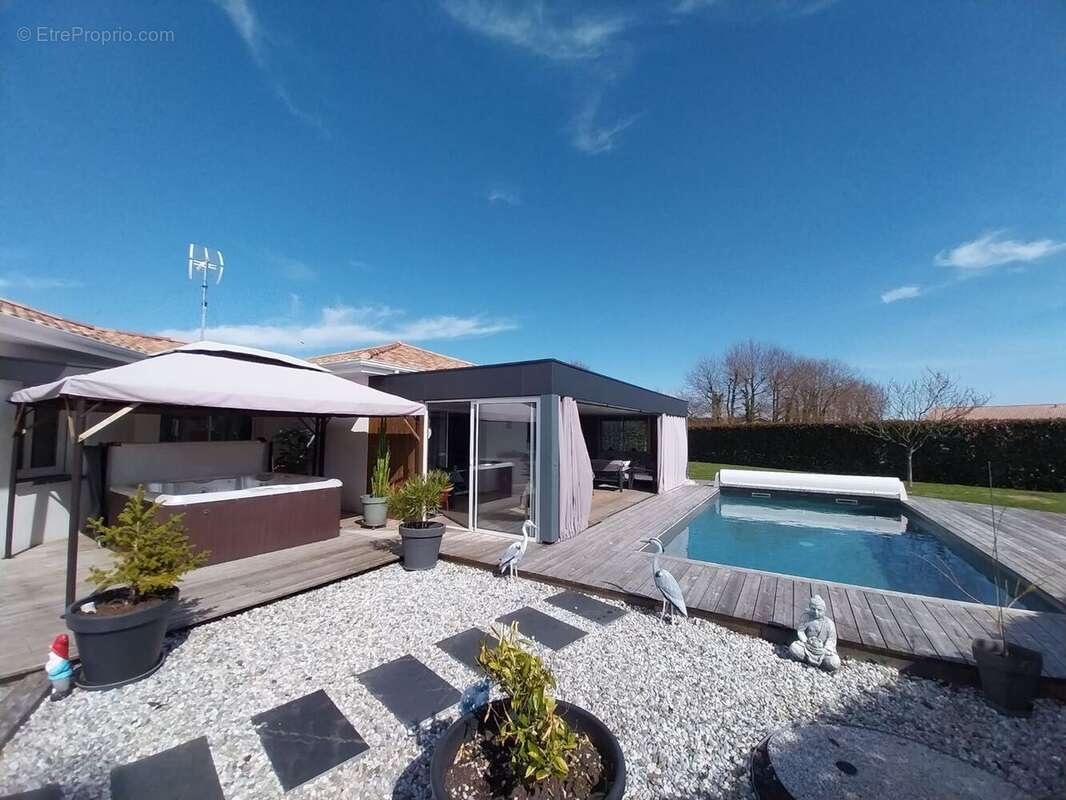 Maison à BELIN-BELIET