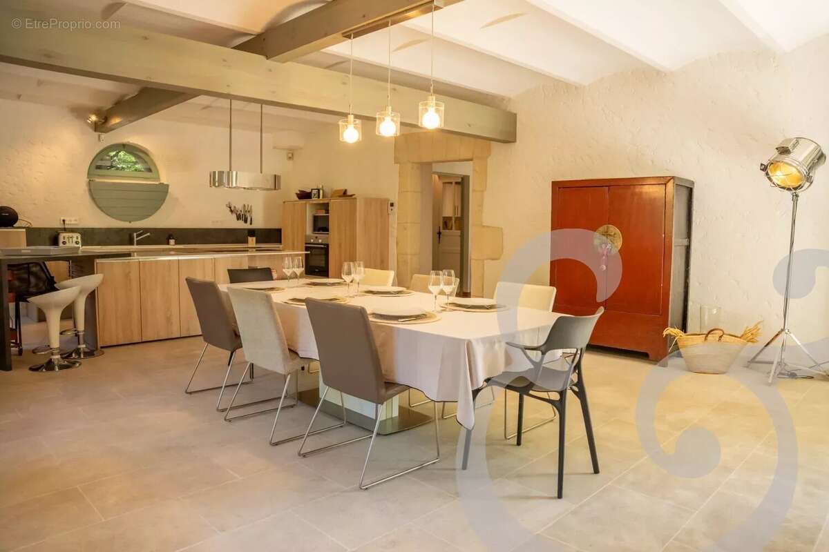 Maison à PLAN-D&#039;ORGON