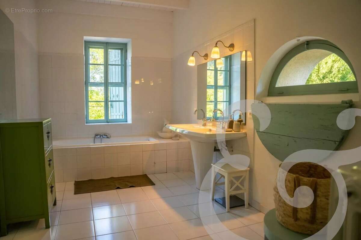 Maison à PLAN-D&#039;ORGON