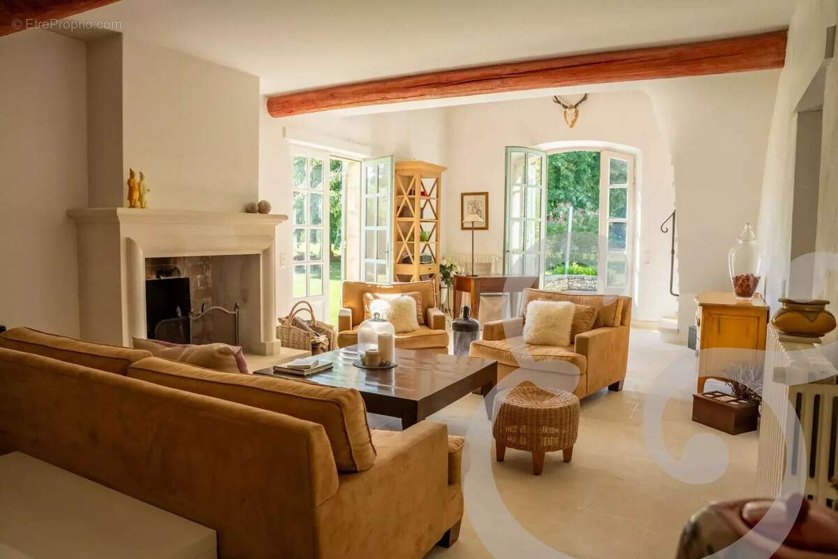 Maison à PLAN-D&#039;ORGON