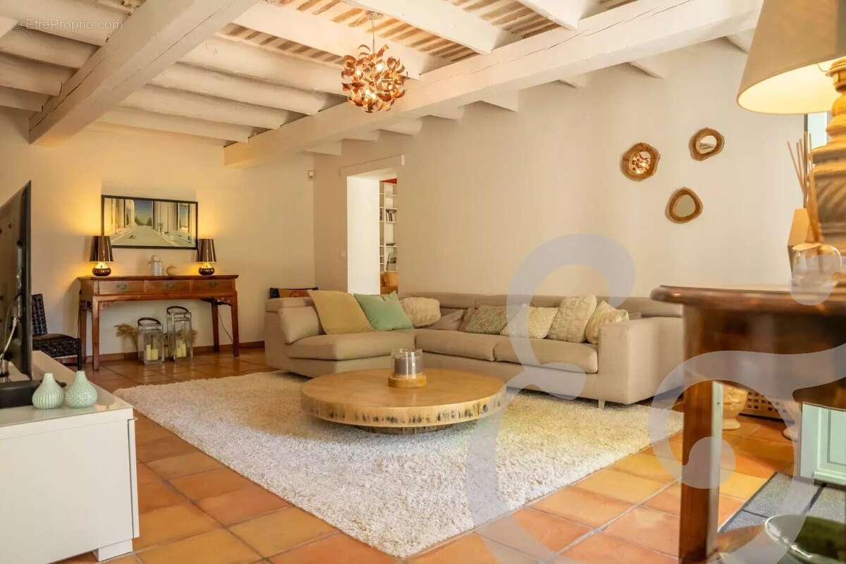 Maison à PLAN-D&#039;ORGON