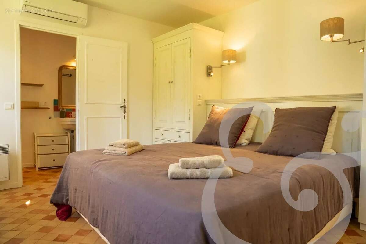 Maison à PLAN-D&#039;ORGON