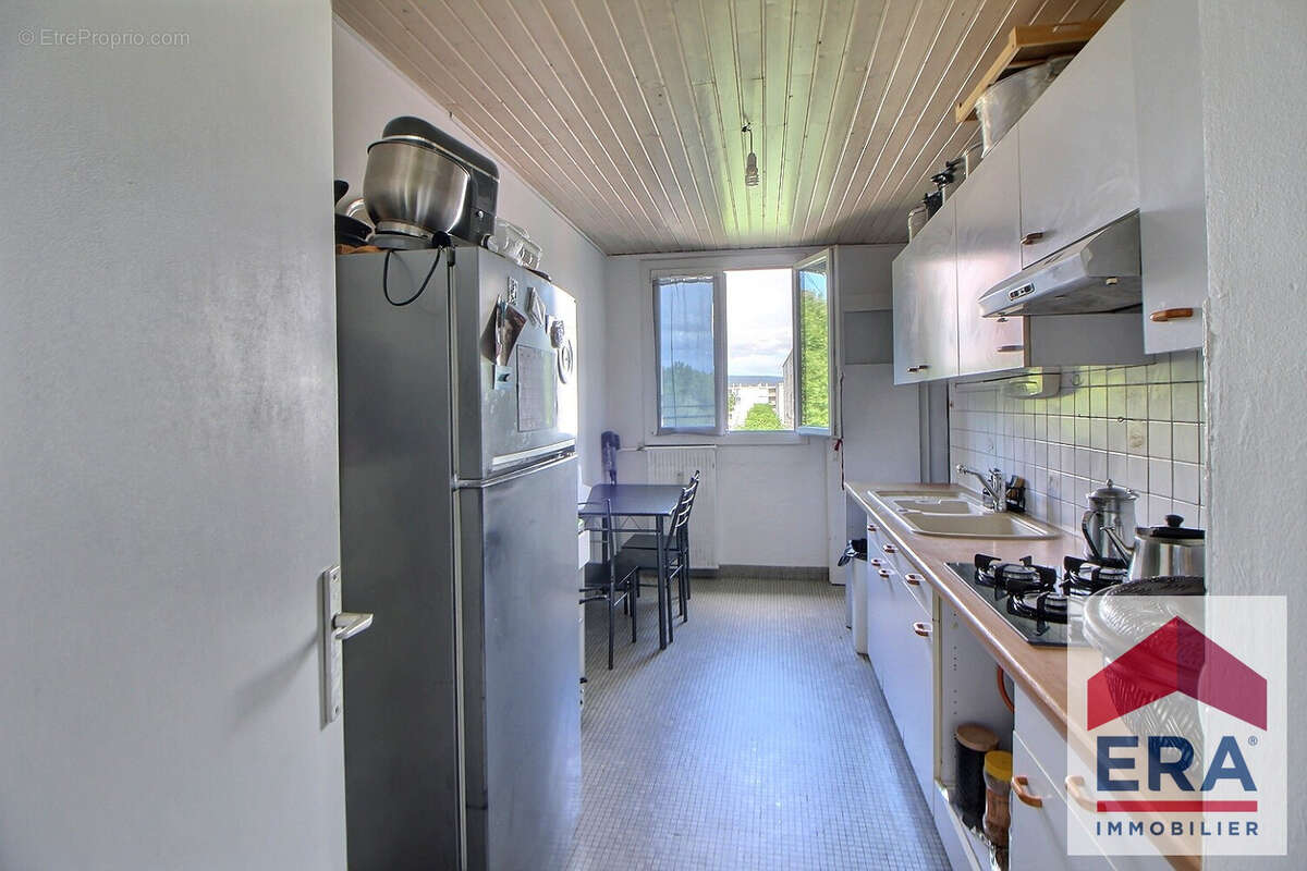 Appartement à PIERRELATTE