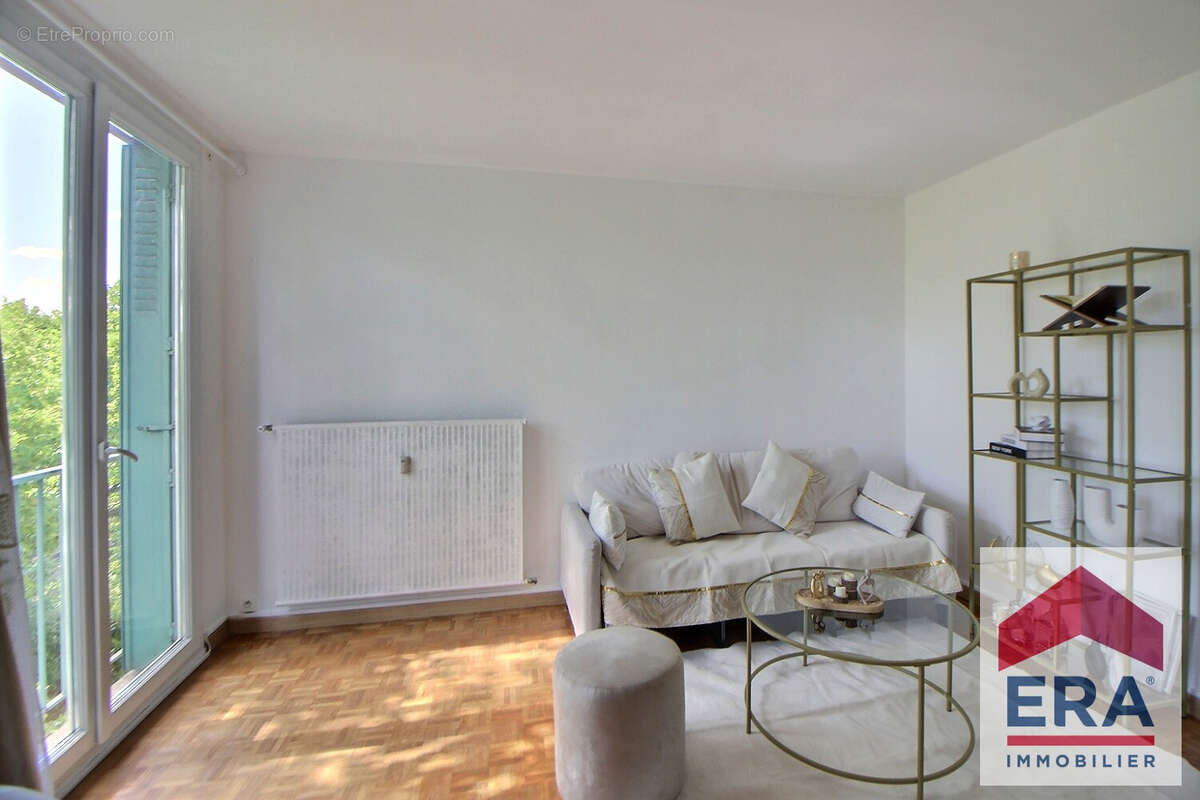 Appartement à PIERRELATTE