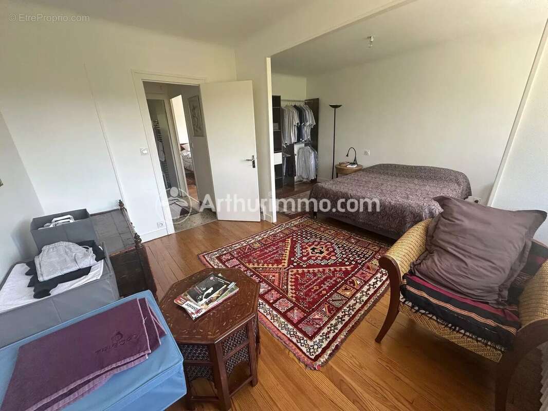 Maison à SAINT-ASTIER