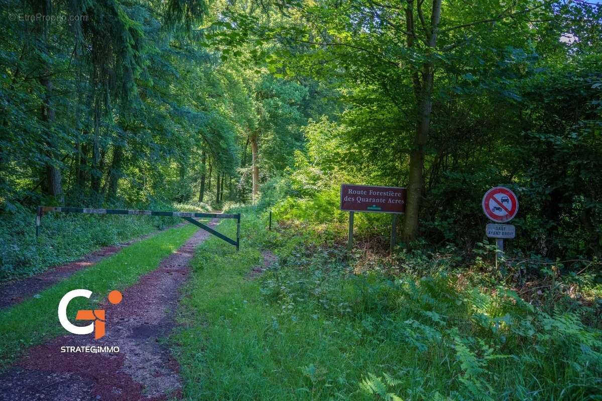 Maison à LA FEUILLIE