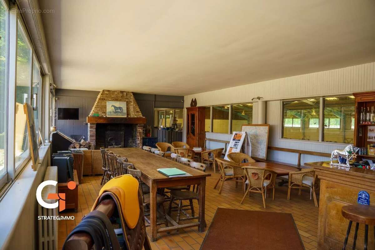 Maison à LA FEUILLIE