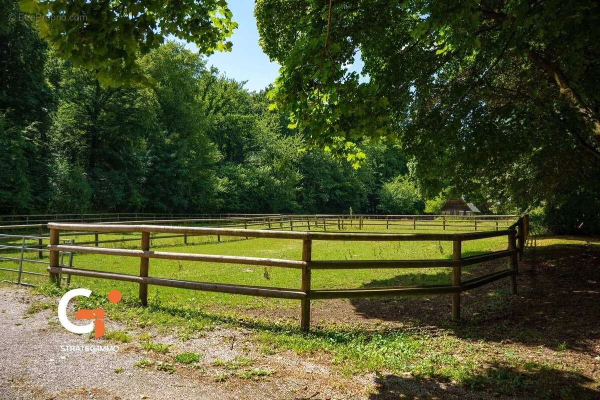 Maison à LA FEUILLIE