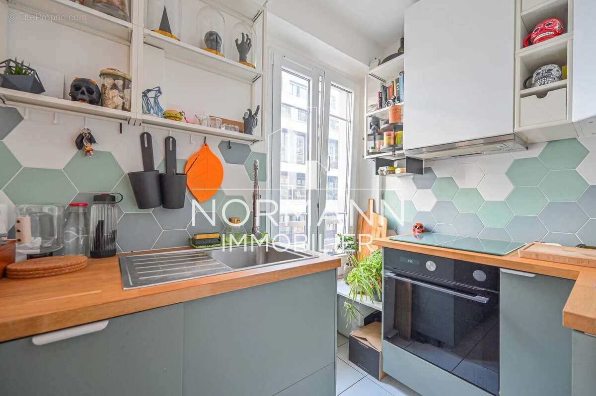 Appartement à NEUILLY-SUR-SEINE
