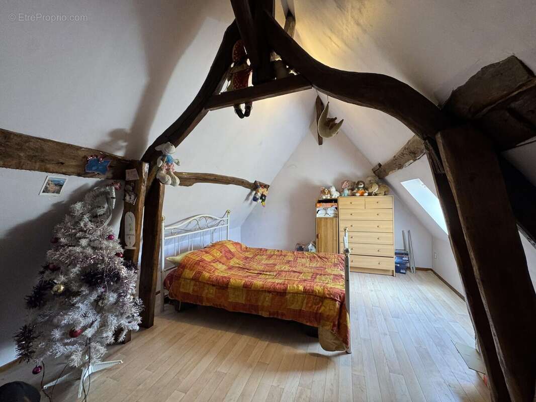 Maison à HONDOUVILLE