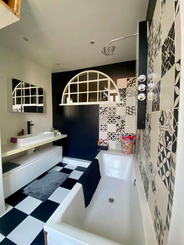 Photo 8 - Appartement à VALENCIENNES