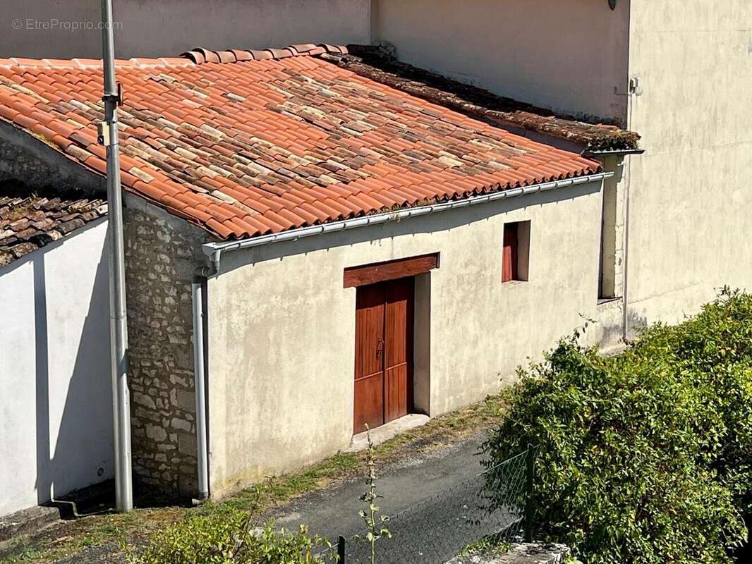Photo 9 - Maison à ANTEZANT-LA-CHAPELLE