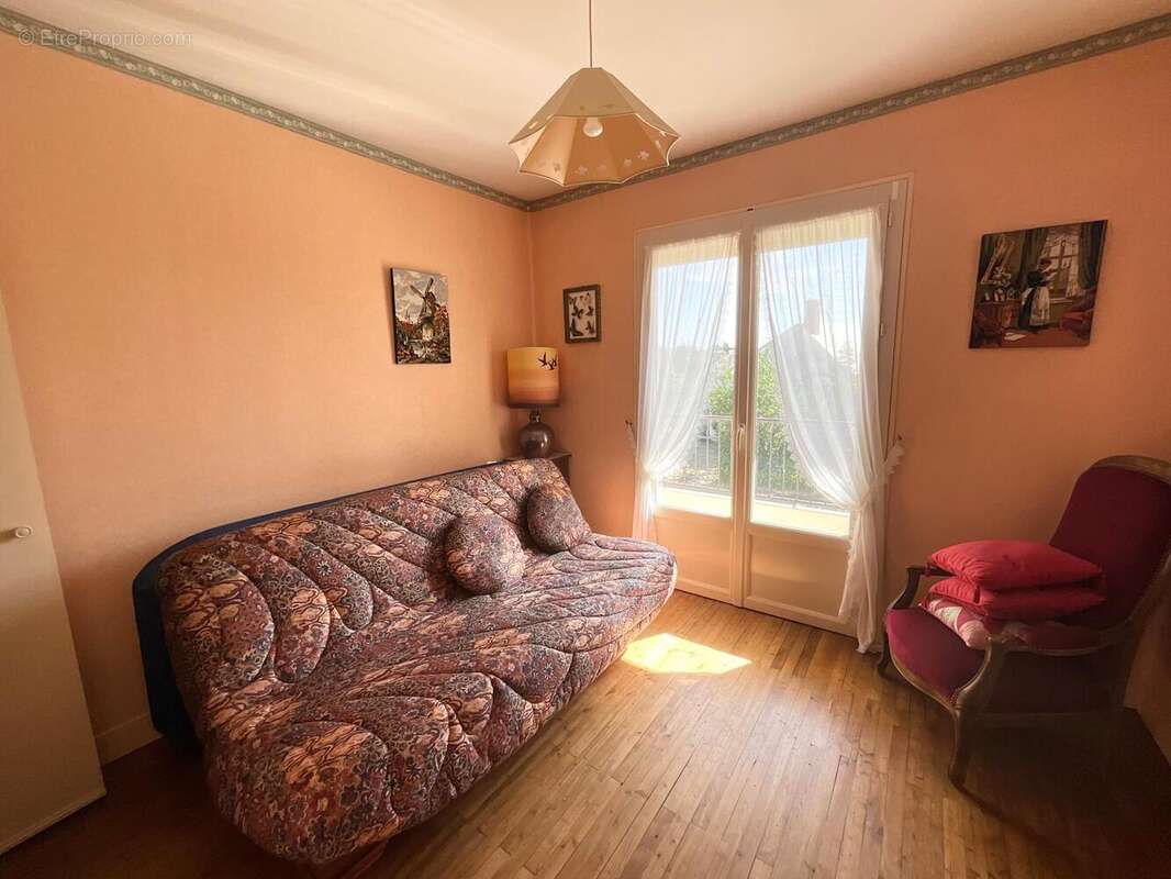 Photo 3 - Maison à MEHUN-SUR-YEVRE