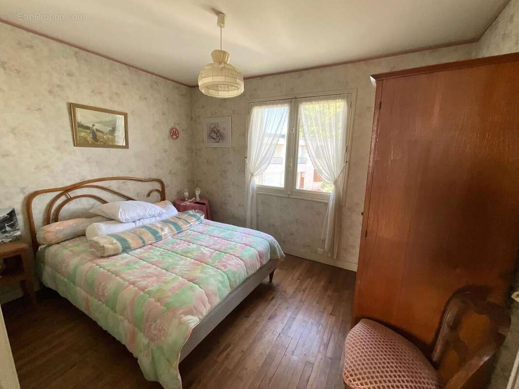 Photo 6 - Maison à MEHUN-SUR-YEVRE