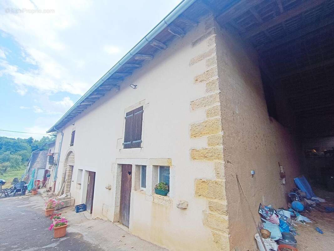 Photo 3 - Maison à SAINT-JULIEN